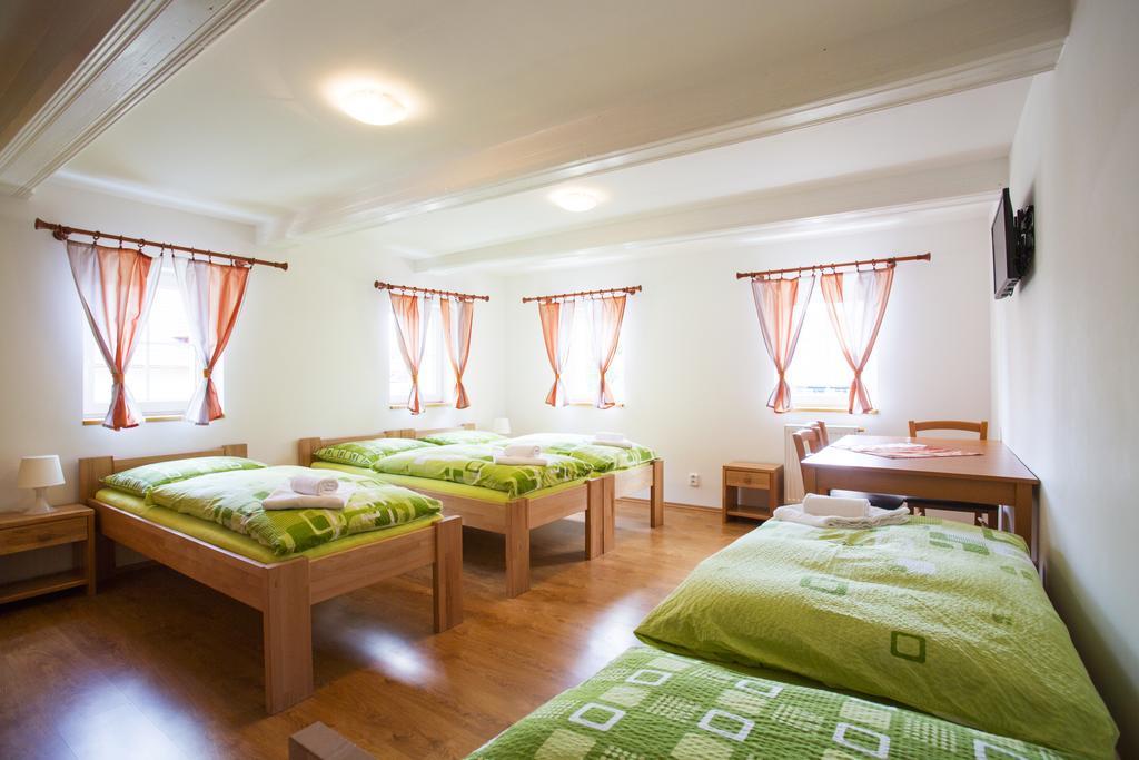 Penzion U Vyhlídky Chřibská Habitación foto